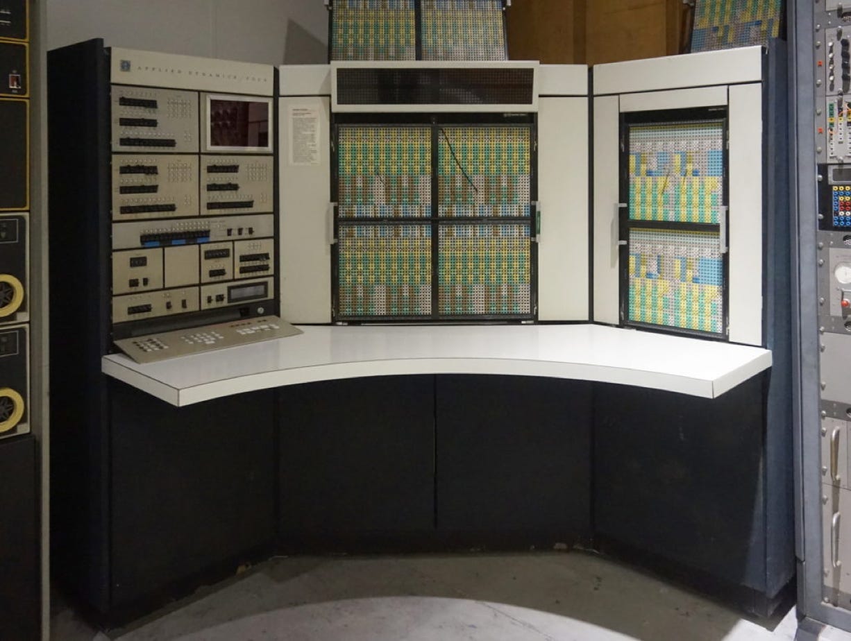 AD 4 Analog Computer